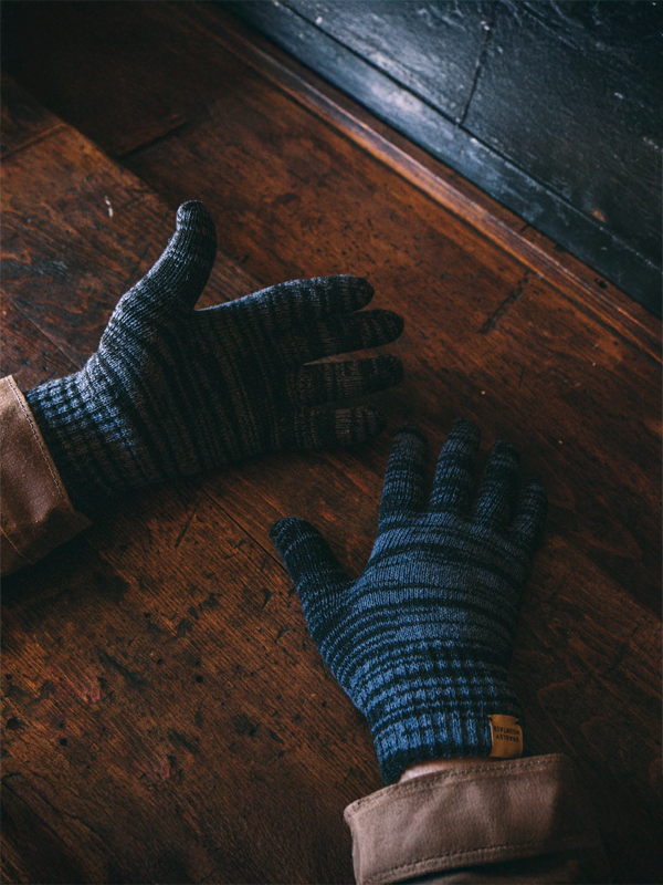 Explorer's Gloves: Glacier