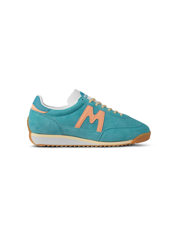 Mestari Delphiniu: Blue/Peach Fuzz