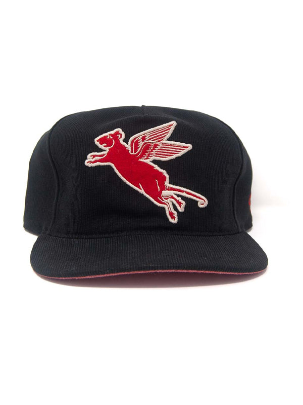 Ratasus Strapback Hat: Black/Red