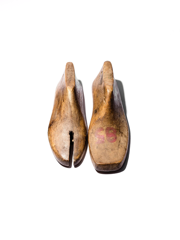 Last Doorstopper: Shoe